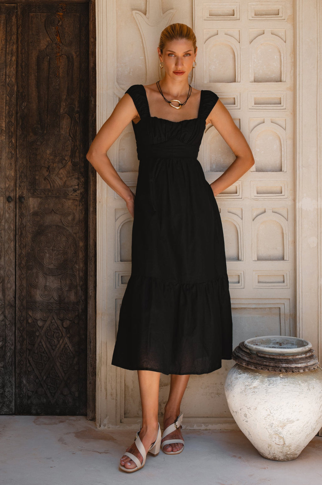 Augusta Midi Linen Dress in black – view 2 | Salize